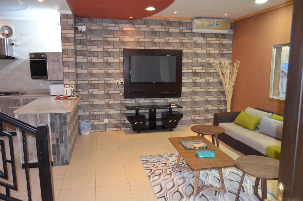 Al Dana Plaza Villas ฏออิฟ ภายนอก รูปภาพ