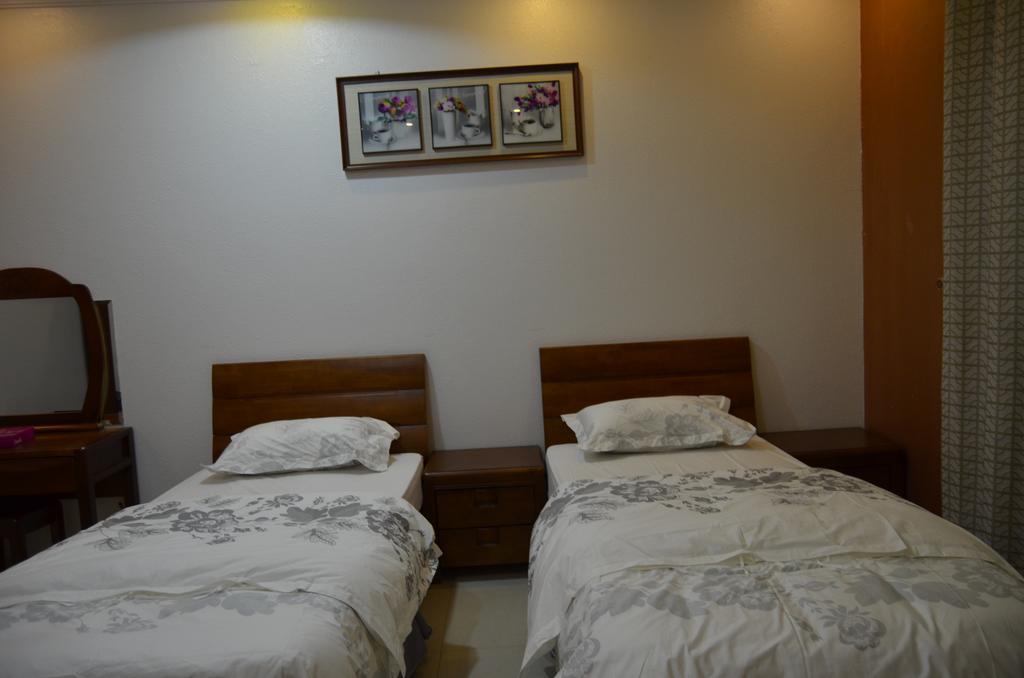 Al Dana Plaza Villas ฏออิฟ ภายนอก รูปภาพ