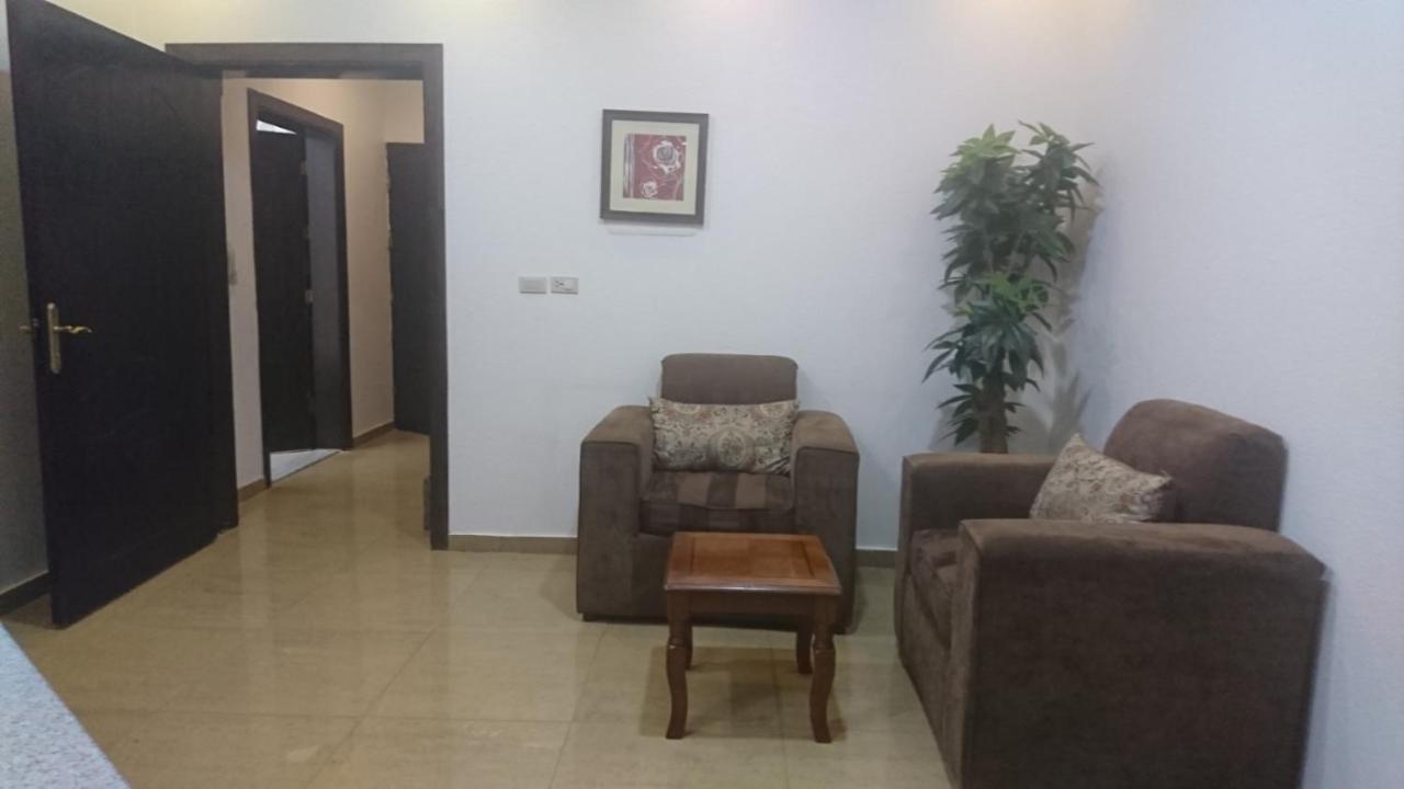 Al Dana Plaza Villas ฏออิฟ ภายนอก รูปภาพ